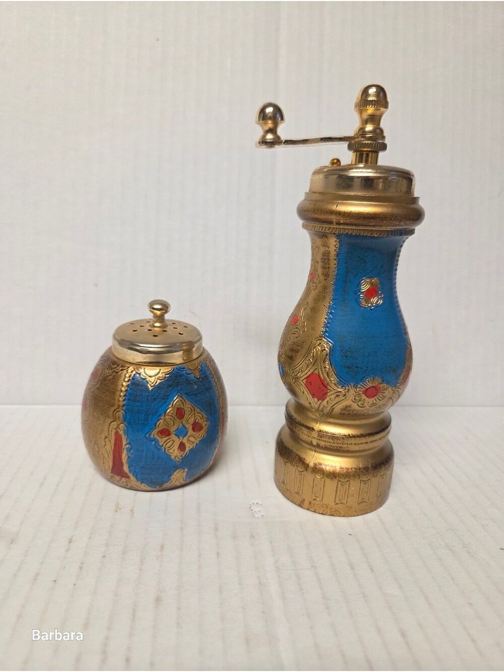 Vintage 50s/60s Florentine-style Italian Salt and Pepper Mill Shaker Set